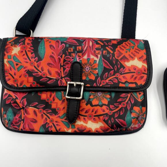 Fossil Key-Per Floral Coated Canvas Crossbody Purse + Wallet Wristlet Pink Black - Picture 2 of 12
